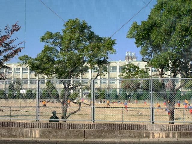 Junior high school. Municipal Takabaridai 400m up to junior high school (junior high school)