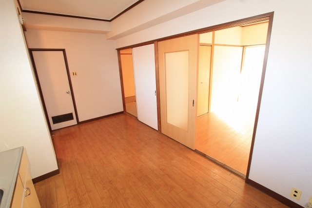Living and room