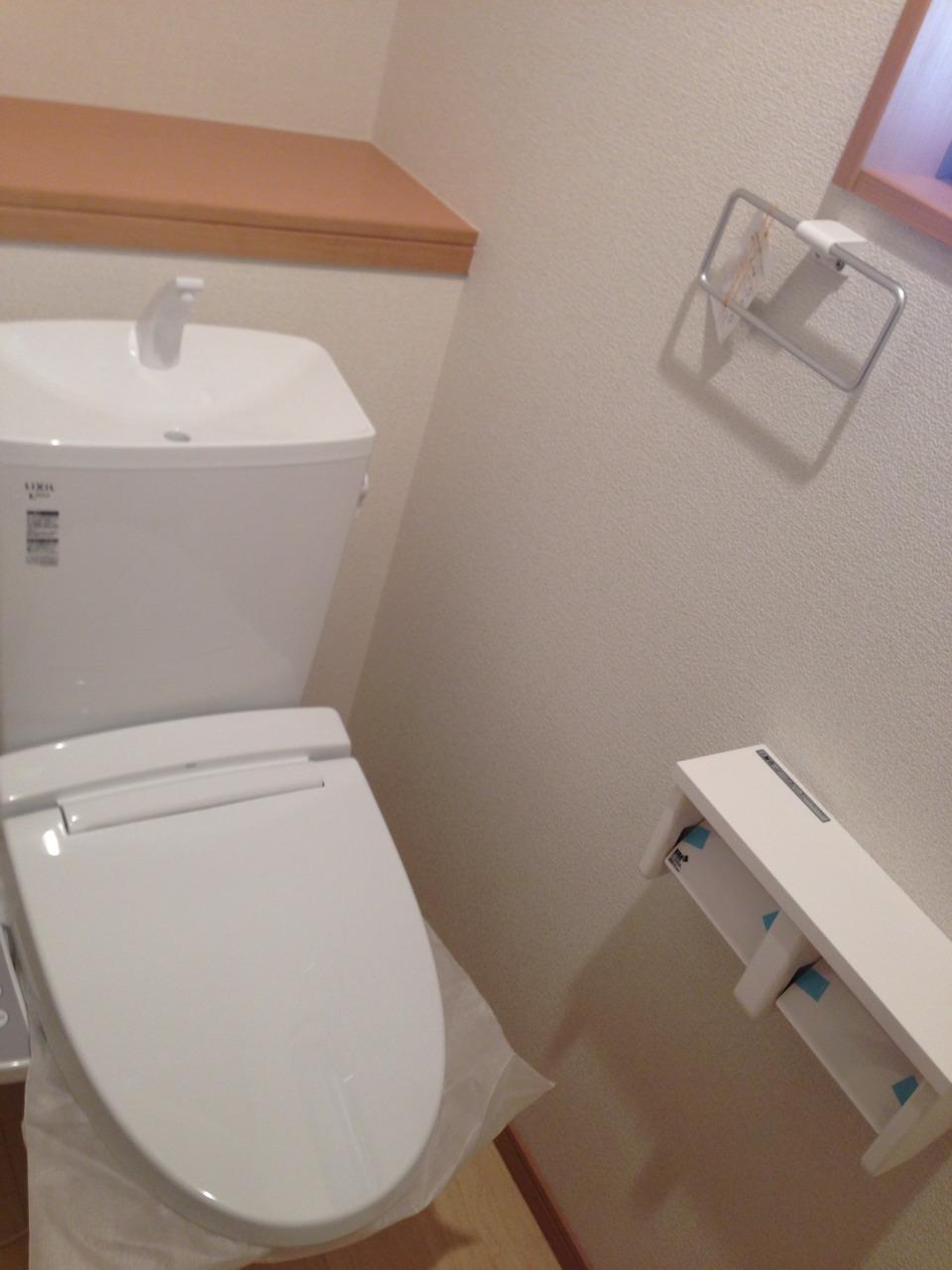 Toilet. Building 2 ☆ Toilet (2013.11.24 shooting)