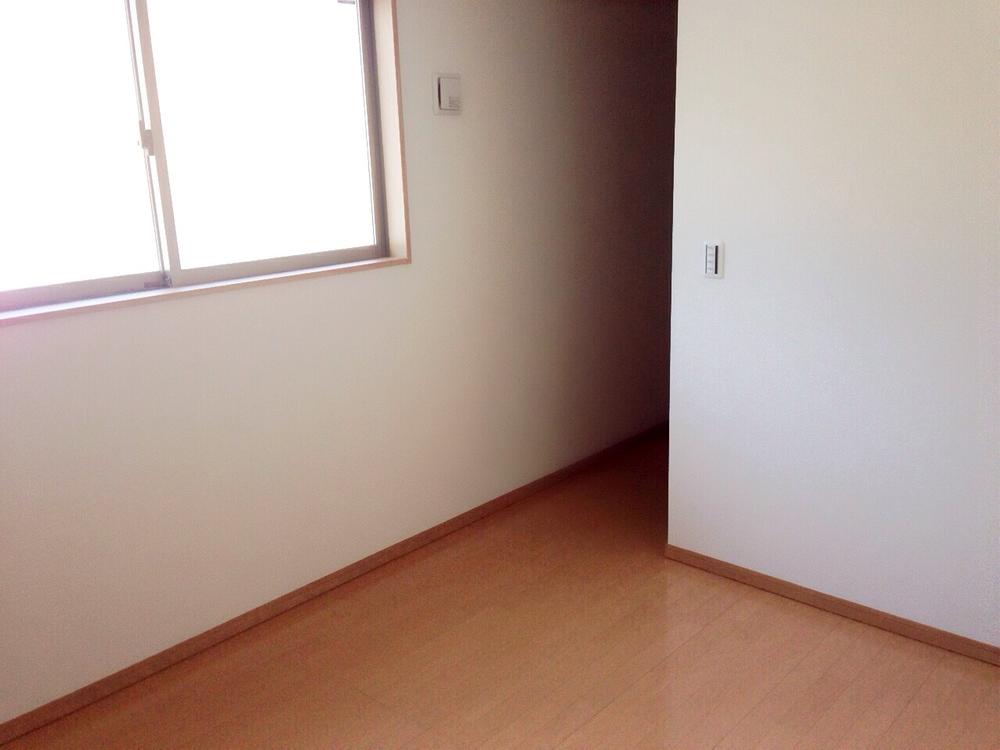 Non-living room. Building 2 ☆ Western-style (2013.11.24 shooting)