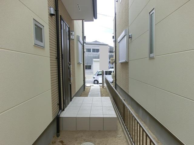 Entrance. Local (10 May 2013) Shooting