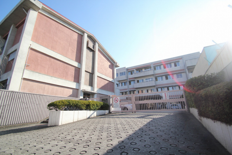 Primary school. Maeyama up to elementary school (elementary school) 980m