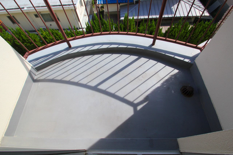 Balcony. Round is a veranda.