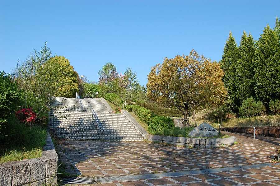 park. Ithaca 400m to green space