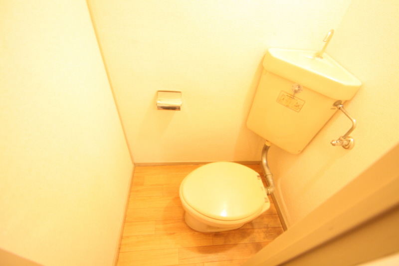 Toilet. toilet ・ Bus separate room