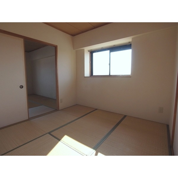 Other room space. Japanese-style room 2