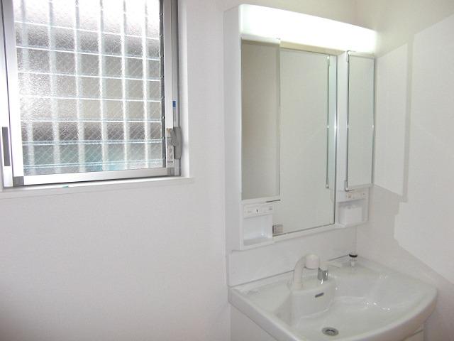 Other. Basin dressing room complete image Three-sided mirror with 750 wide-size shampoo dresser