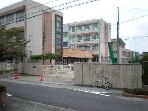 Other. Maeyama up to elementary school (other) 160m