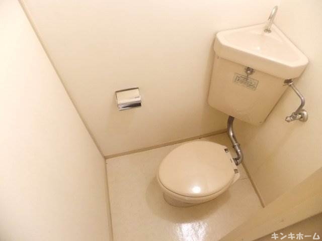 Toilet