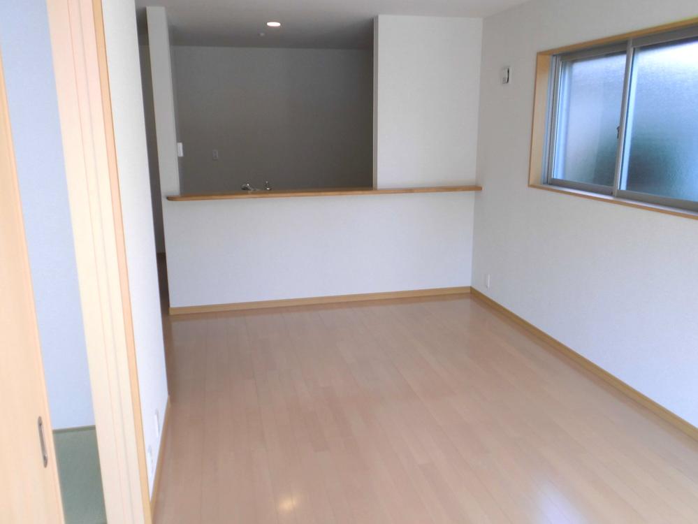 Living. Easy-to-use form of living ・ Dining, Still is the center of the house. It is important space to gather the family.