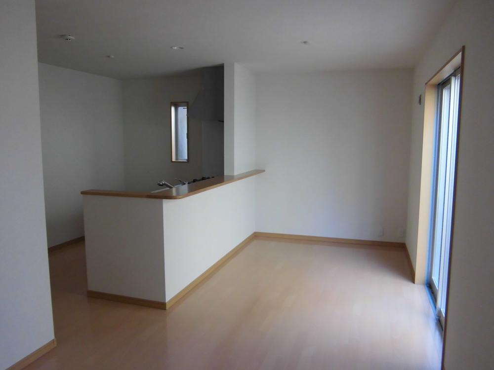 Kitchen. 3 Phase 3 Building Living