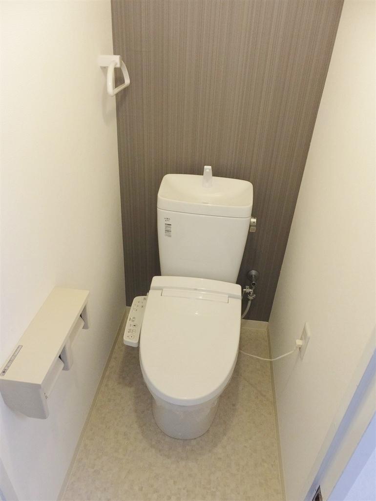 Toilet.  ■ It was toilet new goods exchange! !