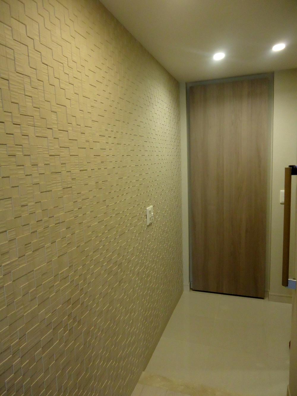 Entrance. Local (10 May 2013) Shooting