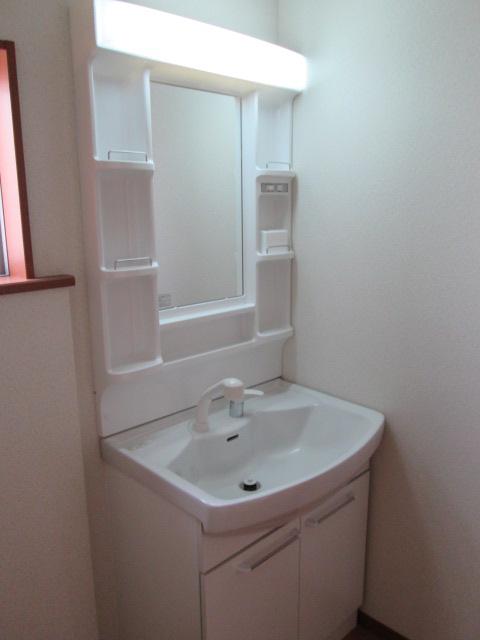 Same specifications photos (Other introspection). Example of construction Wash basin