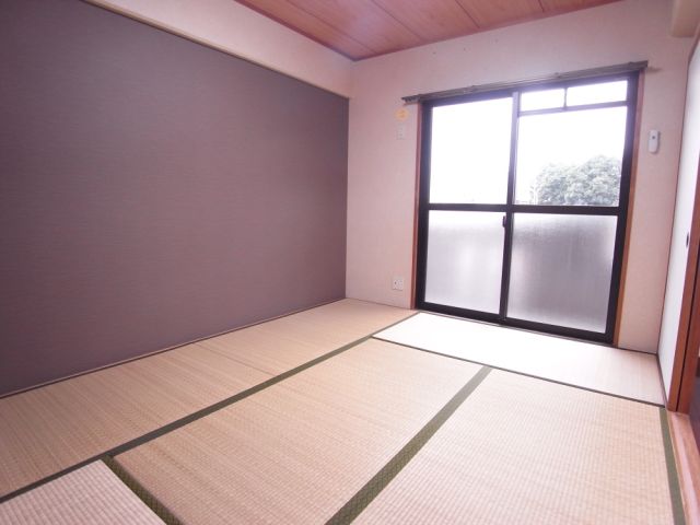 Living and room. Japanese-style room 6 quires