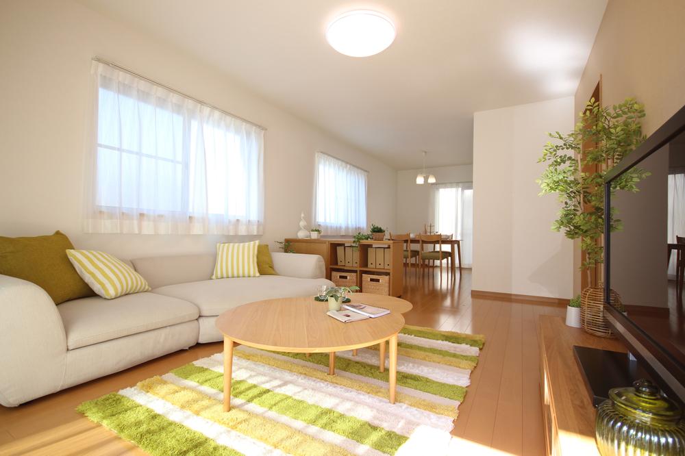 Living. LDK Which building is also 20 quires more. Family wide space everyone can relax in their own way also gathered is felt your child of the growth above all familiar. Yang per and ease of use at the same size is different for each building. Please compare while smiling ideal.