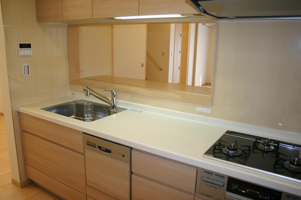 Kitchen. Enough to ensure even cooking space in the face-to-face kitchen of the spacious space. T3 Kitchen