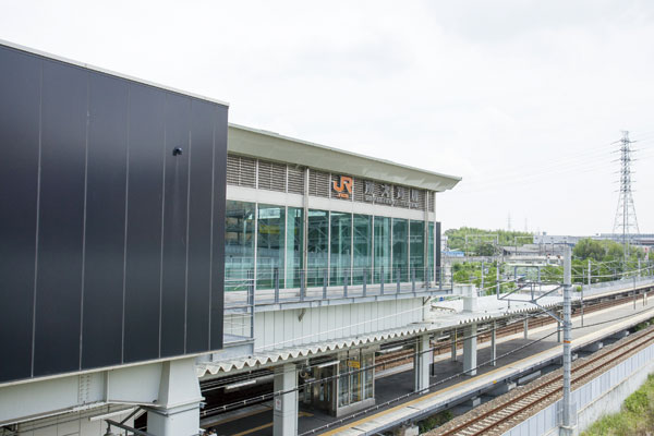 Surrounding environment. JR Tokaido Line "Minami Odaka" station
