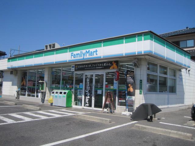 Convenience store. 658m to FamilyMart Shimizuyama shop