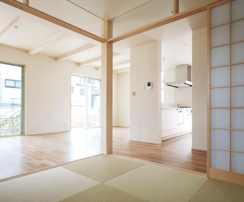 Non-living room. Of course, safe use at the time of H Building Japanese-style visitor is, Nap of children ・ You can use it free to, such as laundry space. 
