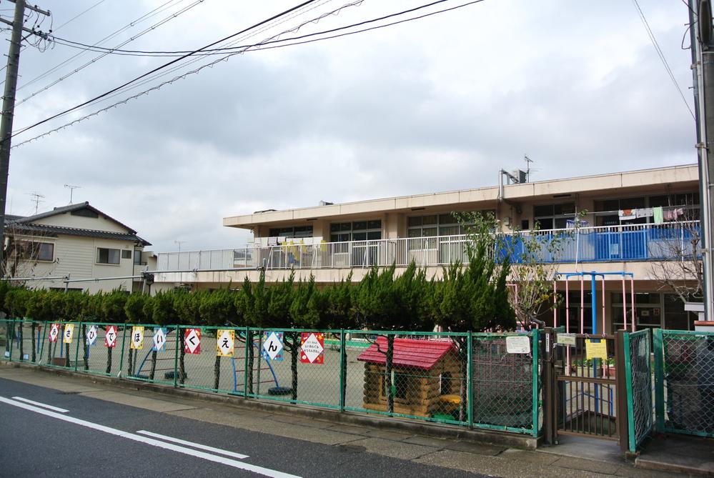 kindergarten ・ Nursery. 296m to Nagoya Asahide nursery