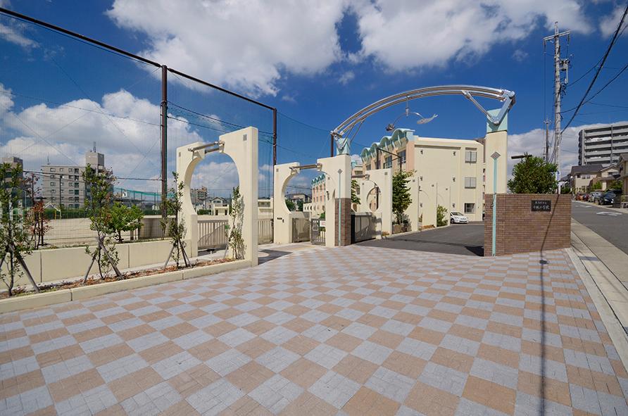 Primary school. 330m to Nagoya Municipal Kosaka elementary school
