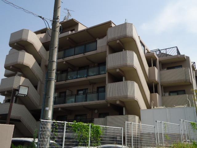 Local appearance photo. Local (10 May 2013) Shooting