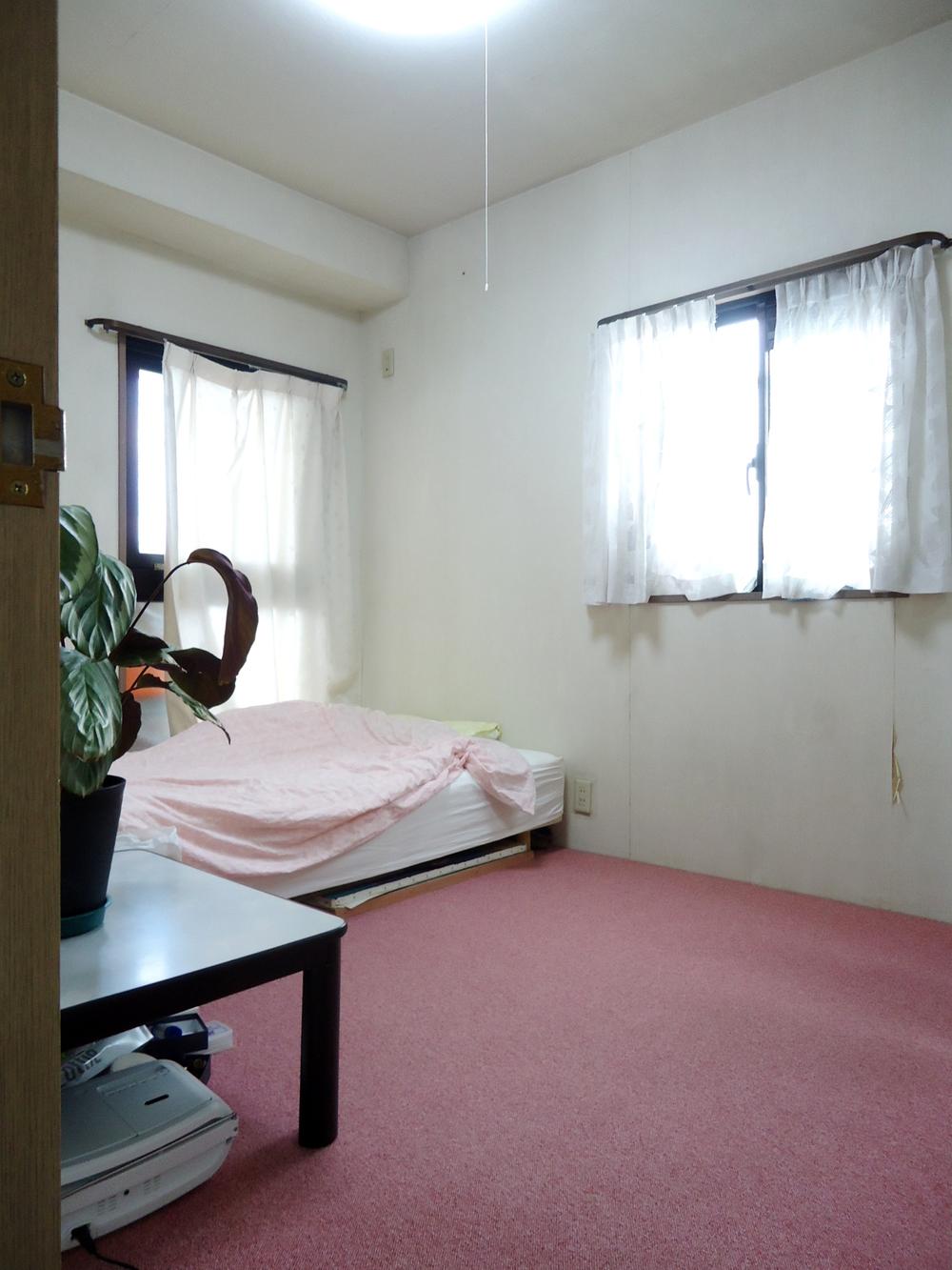 Non-living room. Indoor (10 May 2013) Shooting