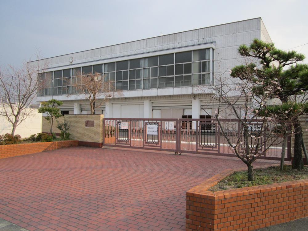 Primary school. Nagoyashiritsudai 1858m to high Minami Elementary School