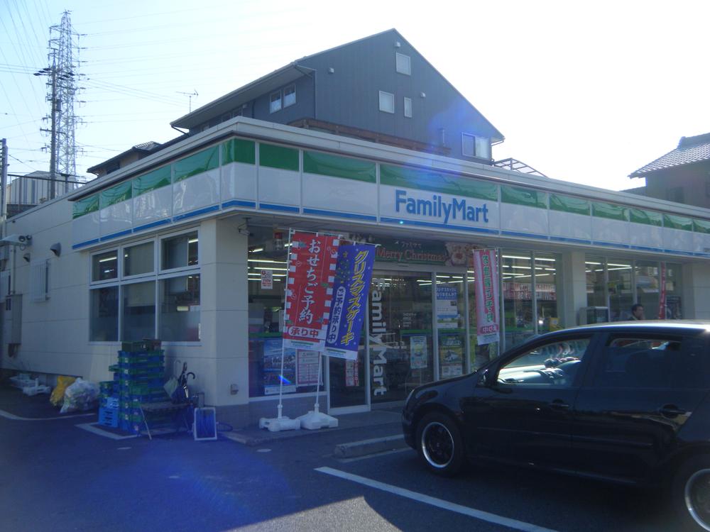 Convenience store. 146m to FamilyMart Takeji the town shop