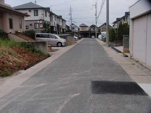 Local photos, including front road. Frontal road