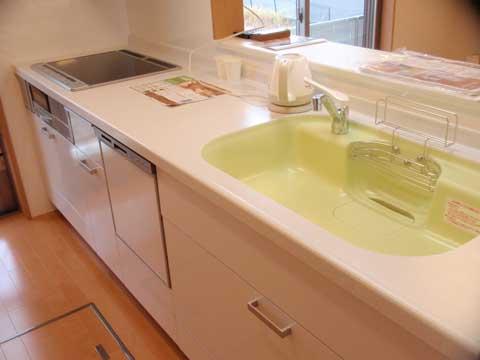 Kitchen. IH cooking heater kitchen with even a dishwasher.