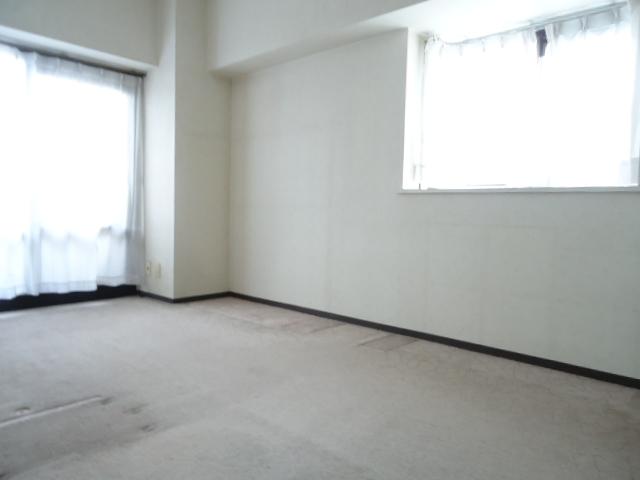 Non-living room. Indoor (September 2013) Shooting