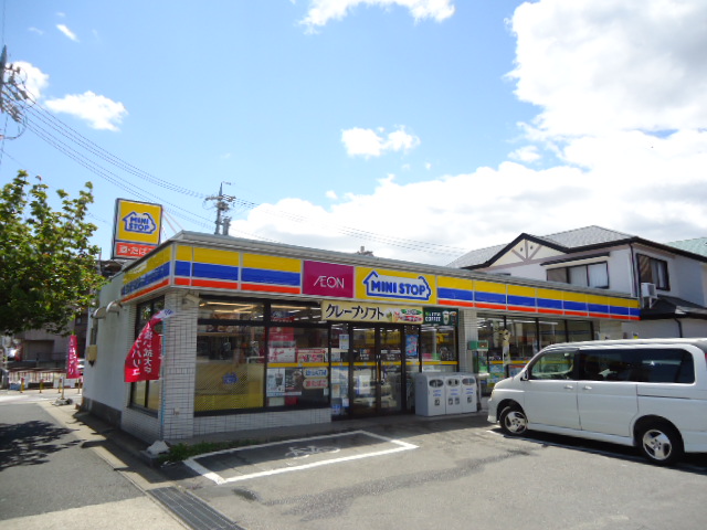 Convenience store. MINISTOP Kumano before store up (convenience store) 557m