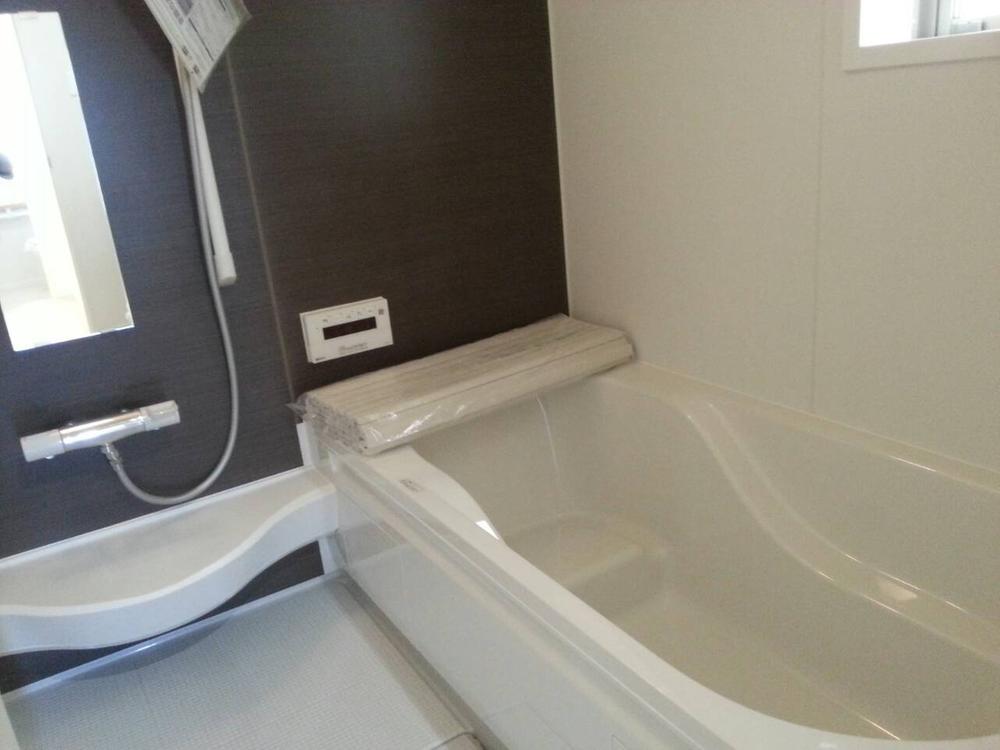 Bathroom. With bathroom dryer!