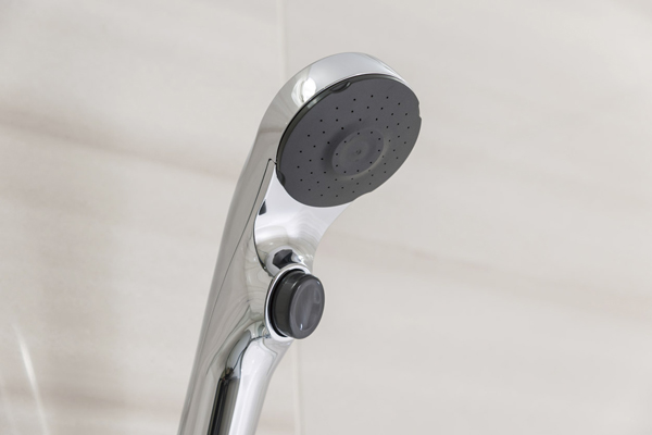 Bathing-wash room.  [Fushiyu shower] While maintaining the momentum of the shower, Adopt a pleasant Fushiyu shower even with a small amount of water. You can easily put out stop at hand of the button (same specifications)