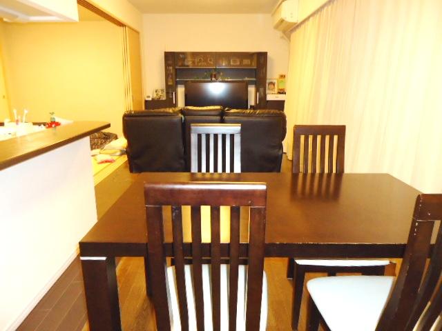 Living. Indoor (September 2013) Shooting