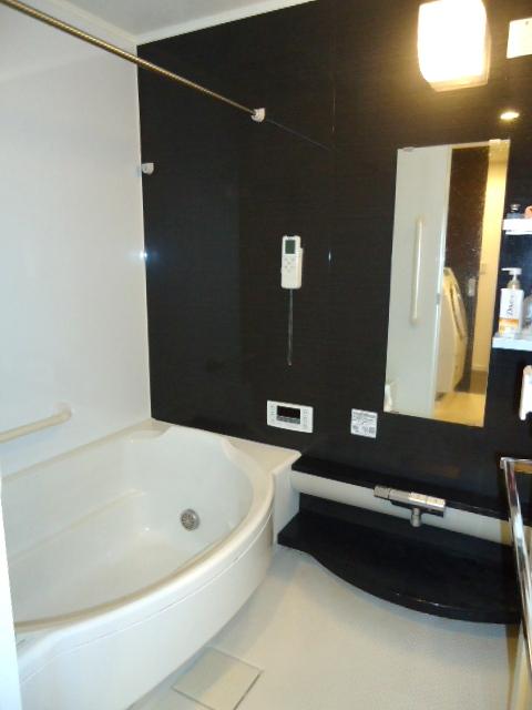 Bathroom. Indoor (September 2013) Shooting