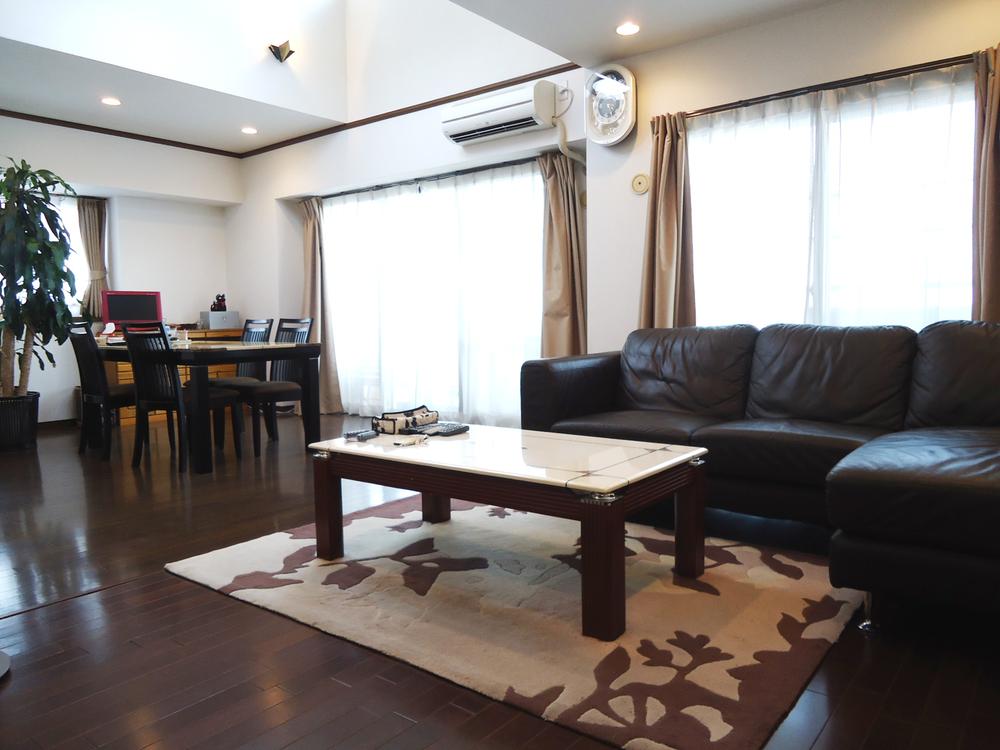 Living. Local (August 2013) Shooting