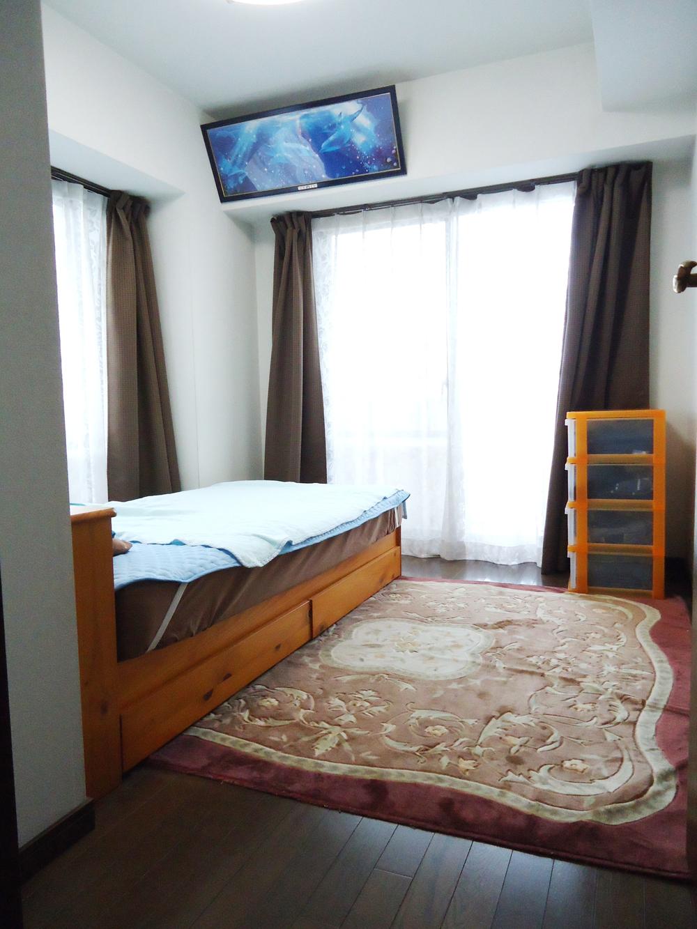 Non-living room. Room (August 2013) Shooting