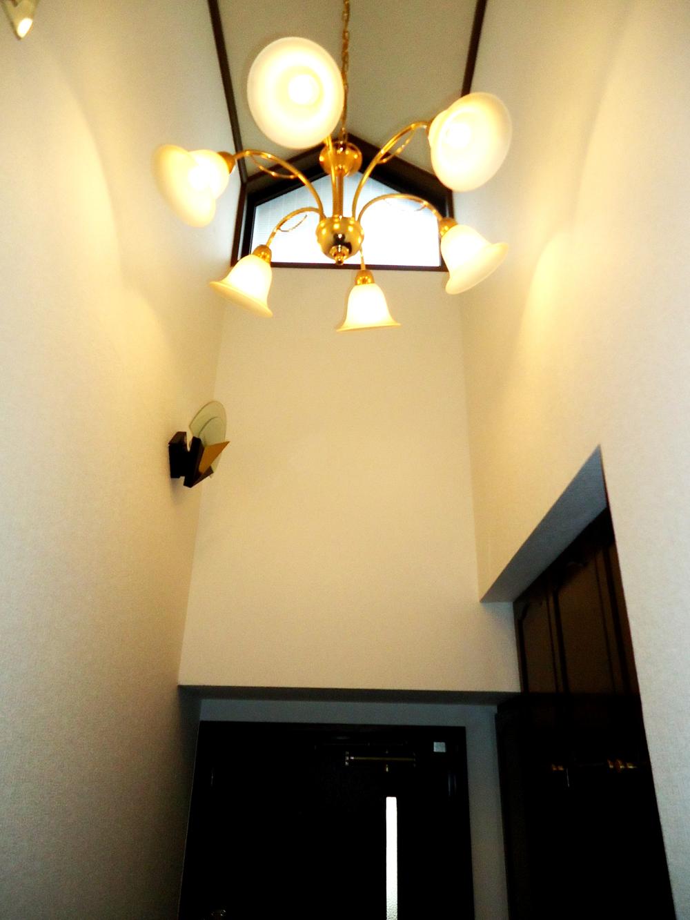 Entrance. Room (August 2013) Shooting