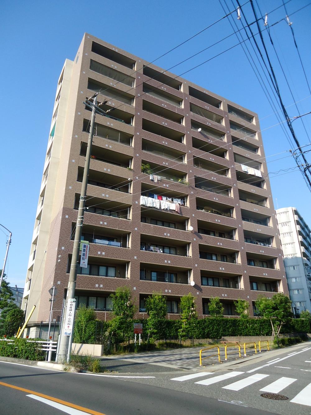 Local appearance photo. Local (11 May 2013) Shooting