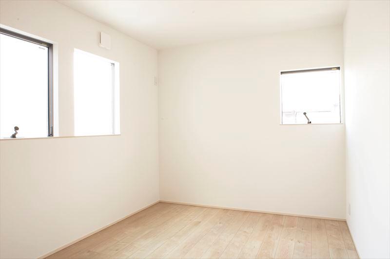 Non-living room. Western-style facing the B building Western-style south, Plug the warm sunlight.
