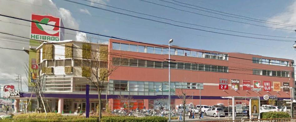 Shopping centre. Park within walking distance to become