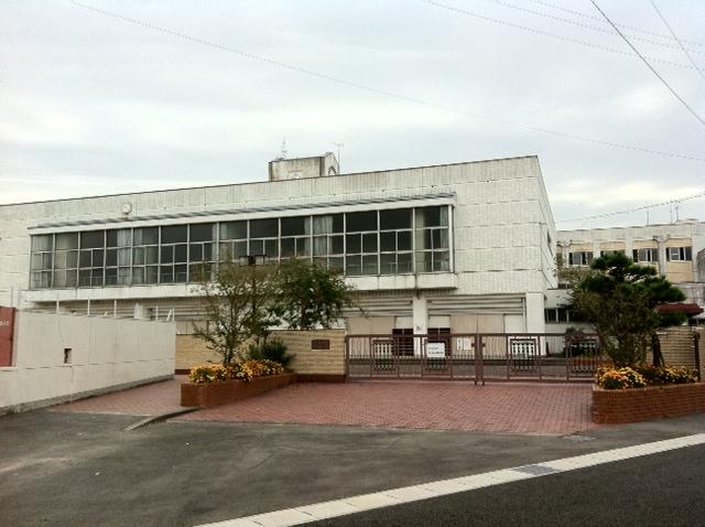 Primary school. Nagoyashiritsudai 2034m to high Minami Elementary School