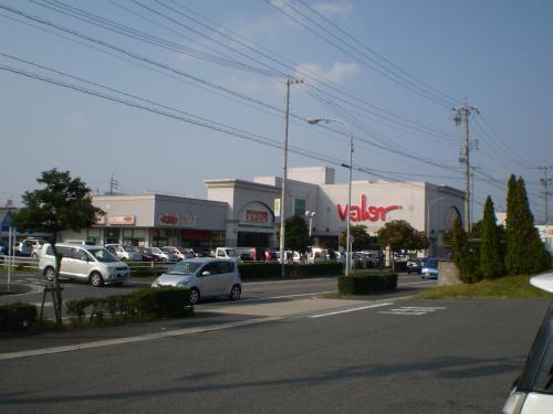 Supermarket. 1370m to Barrow Narumi