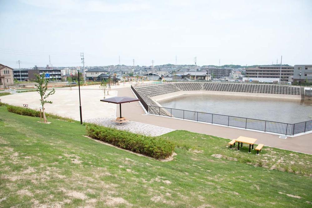 park. 80m to Tokushige Kamiike park