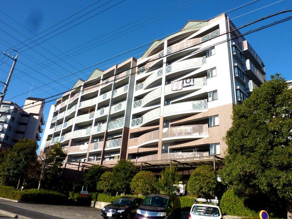 Local appearance photo. Local (12 May 2013) Shooting