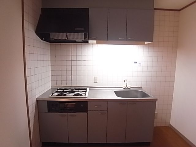 Kitchen. kitchen ・ Gas stove 3-neck ・ With grill