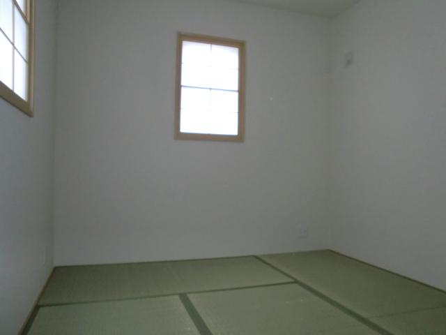 Non-living room. Indoor (10 May 2013) Shooting